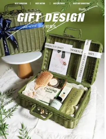 Green-Band Lidded Gift Case — Detail and finish view 06