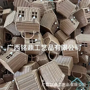 Ribbon-Trimmed House Gift Basket — Detail and finish view 11