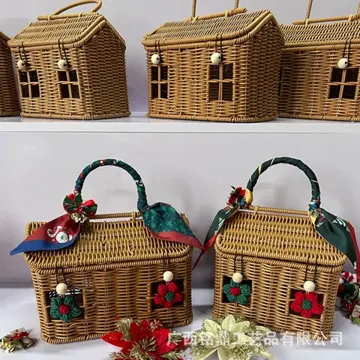 Plain and decorated house-shaped designs