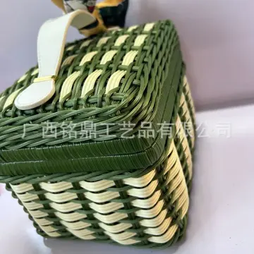 Band-Woven Mini Lidded Case — Detail and finish view 07