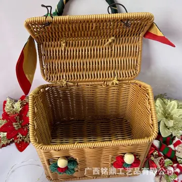Ribbon-Trimmed House Gift Basket — Open basket and interior space
