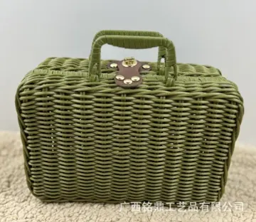 Two-Tone Rectangular Carry Case — Detail and finish view 11