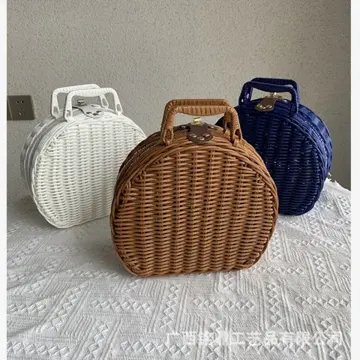 Half-Dome Handled Gift Basket — Product view 01