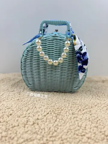 Domed Bead-Trimmed Carry Case — Product view 02