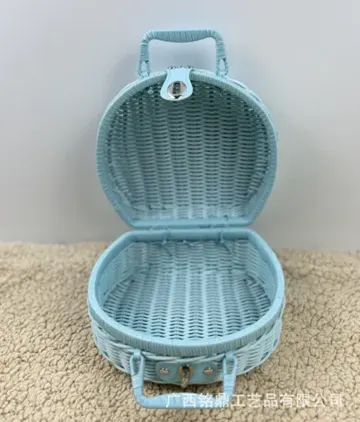 Domed Bead-Trimmed Carry Case — Product view 03