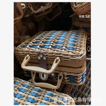 Contrast-Weave Lidded Carry Case — Product view 03