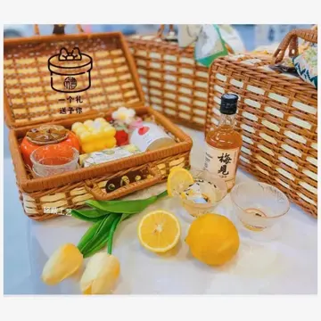 Two-Tone Lidded Hamper Basket — Product view 03